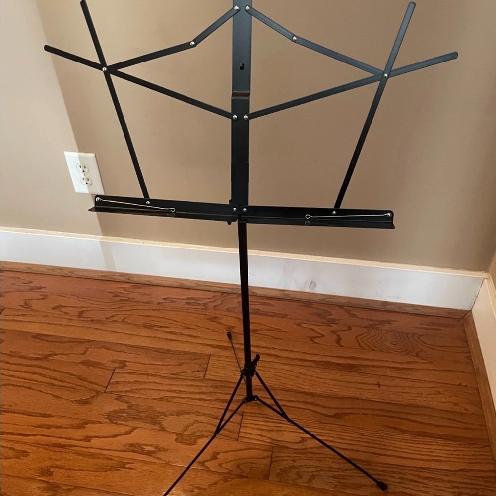 Nomad Black Foldable Sheet Music Stand